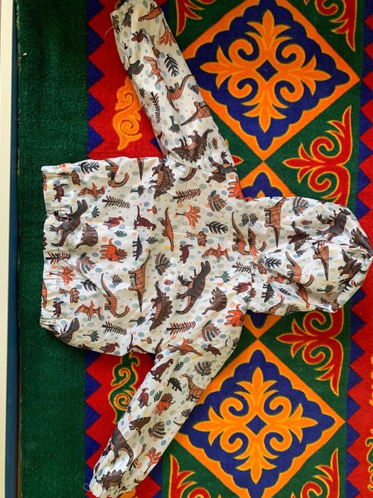 продам детские куртки, 2 пары