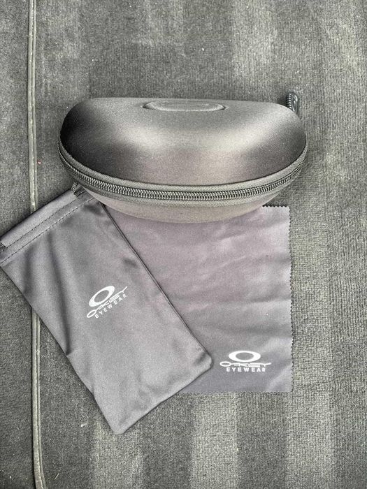 Oakley Sutro Ochelari