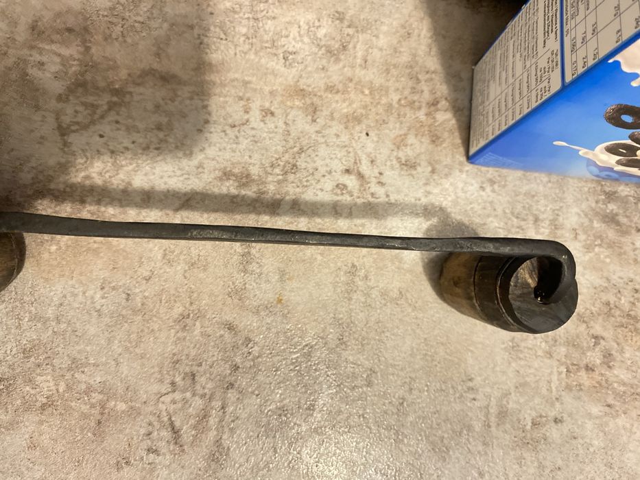 Cutit de tras foaie de arc nou