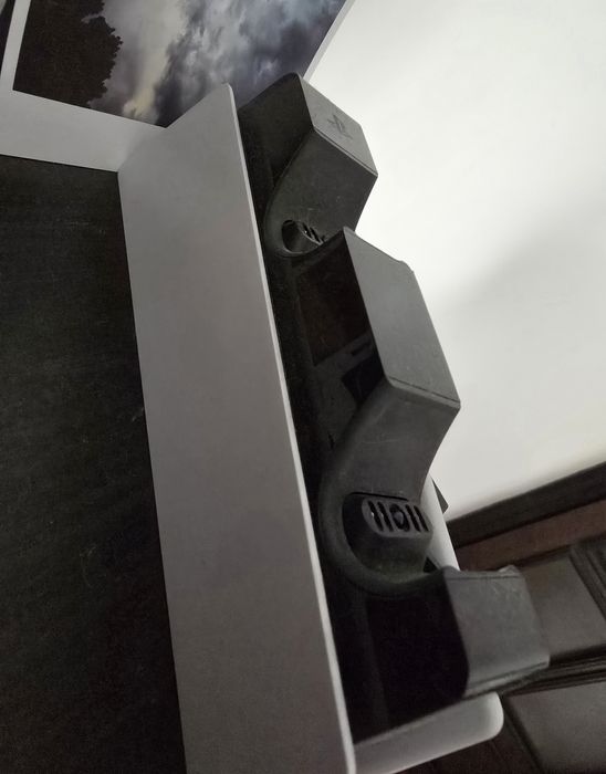 Dock dualsense- PS5. Impecabil
