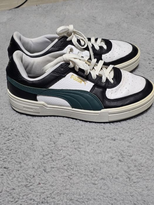 Puma adidasi  mărime 42.5 vechi cam purtați de barbati