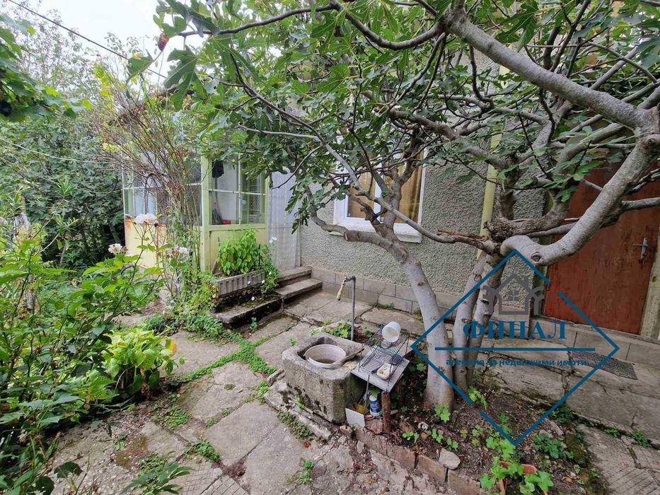 Продава се Къща в с. Кюлевча, Област Шумен - 100 кв.м за 419 €/кв.м - Снимка #12