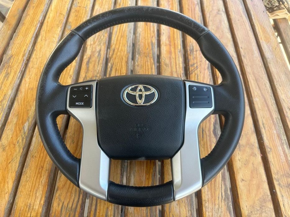 Руль с эйпбагом Toyota Prado 150 оригинал заводской