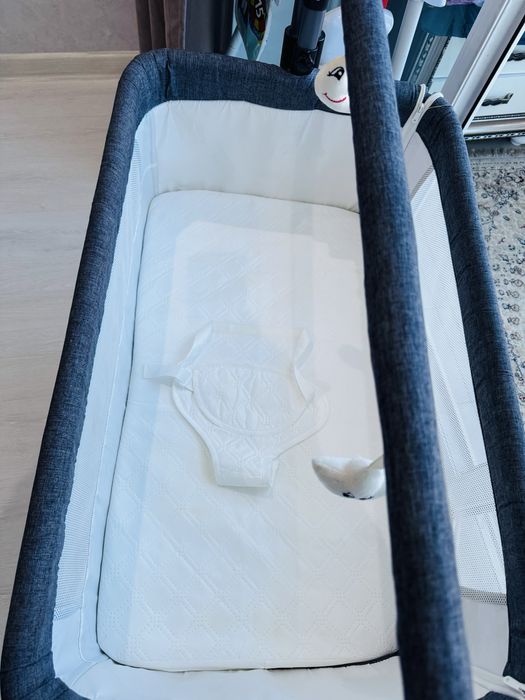 Детский манеж почти новый