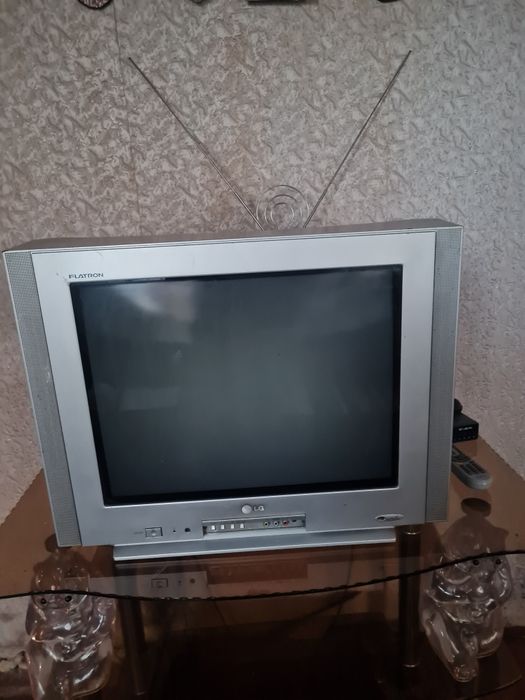 Телевизор б/у LG