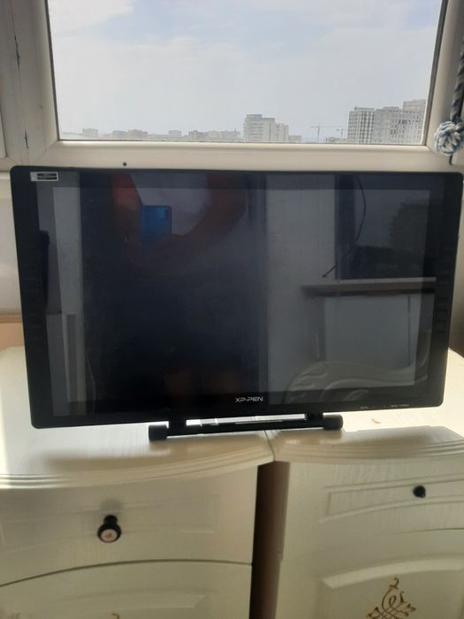 Artist 22e Pro графический планшет