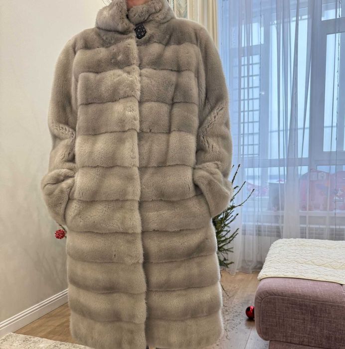 Продам норковую шубу