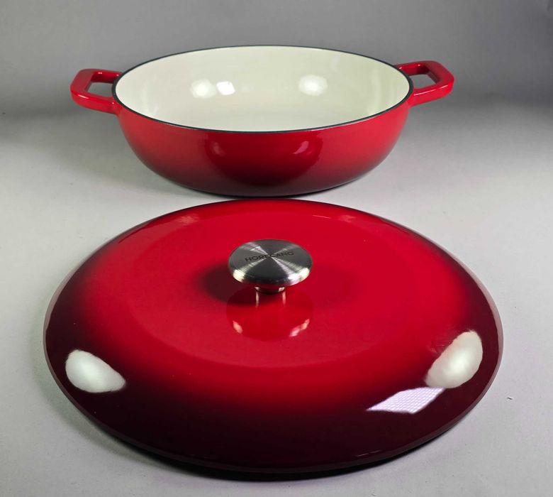 Емайлираният чугунен Гювеч