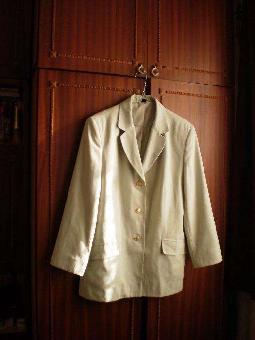 Sacouri de dama, diferite modele, masura 44