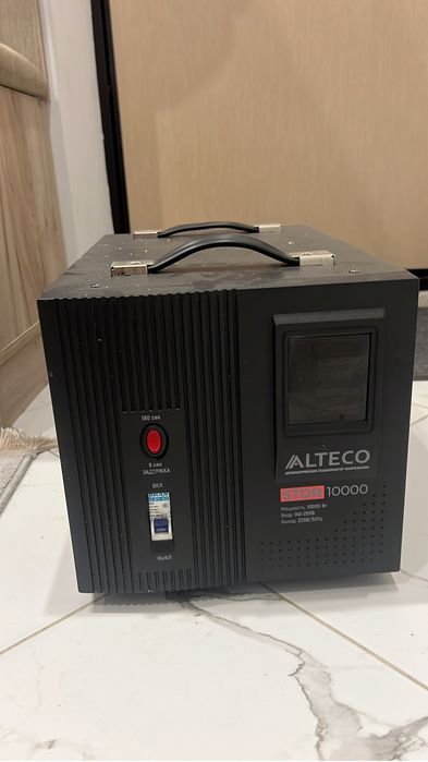 Автоматический стабилизатор напряжения