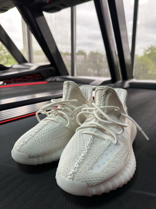 Yeezy 350 bone marimea 43