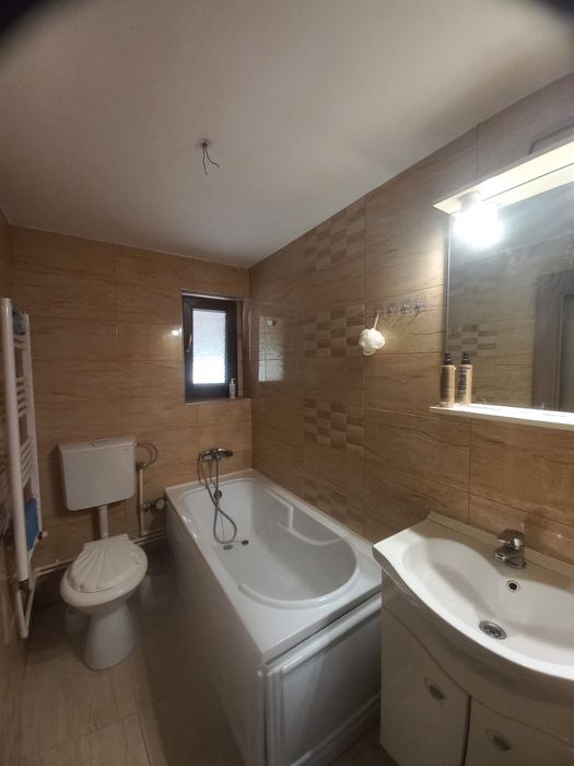 Garsoniera de închiriat
