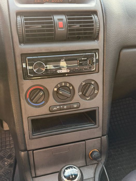 Vând Opel Astra 1.6 benzina