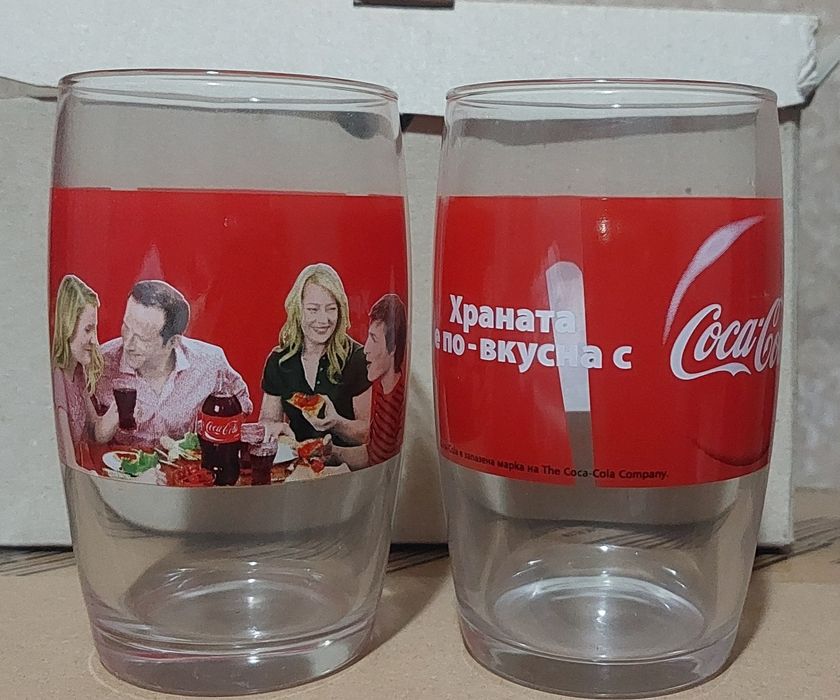 Пподавам чаши за безалкохолно