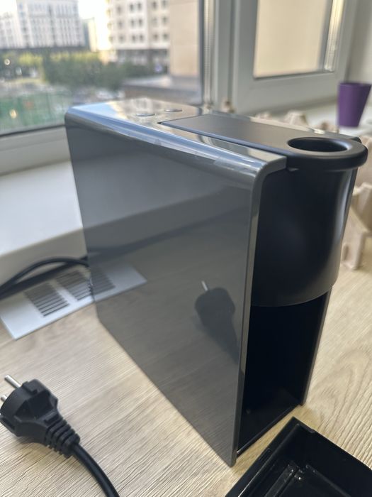 Кофемашина Nespresso Essenza Mini C30