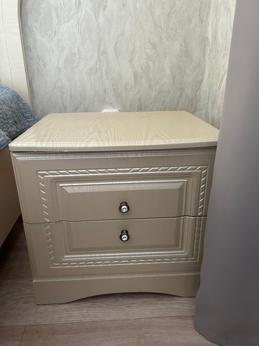 Продам спальный гарнитур