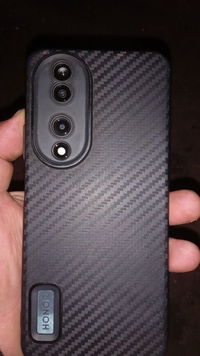 Парадаётся Honor x7 b