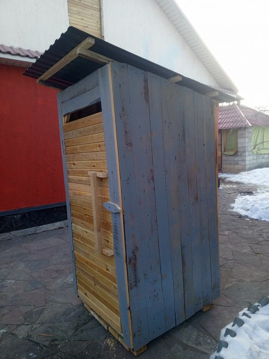 Туалет деревянный, уличный, будка для собак. к
