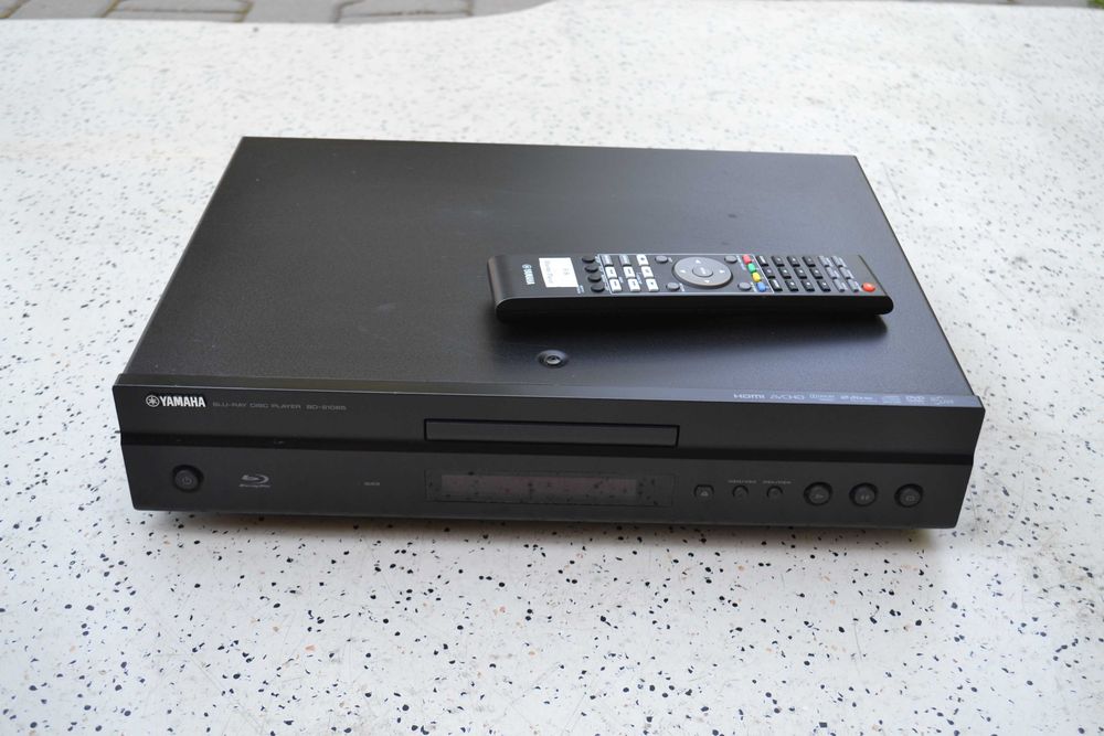 Bluray player Yamaha BD S 1065 cu Telecomanda