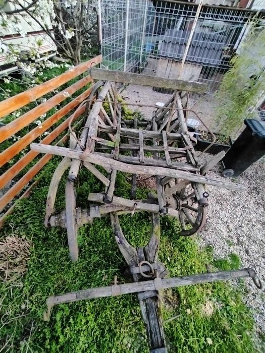 De vanzare caruta traditionala