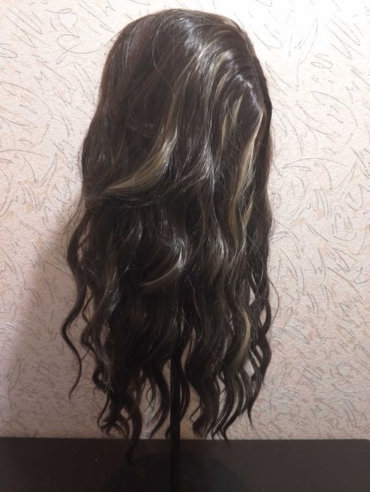 Парик женский, темно-коричневый. Новый!