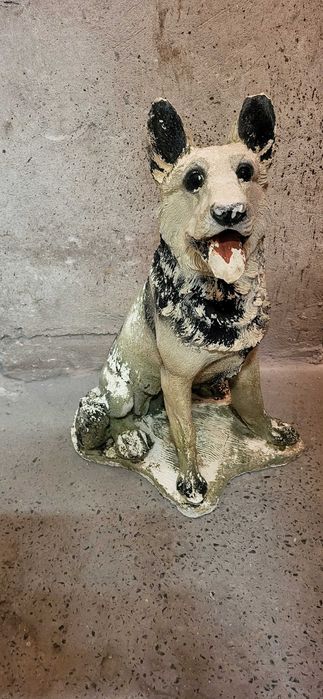 Куче сувенир за градината или двора