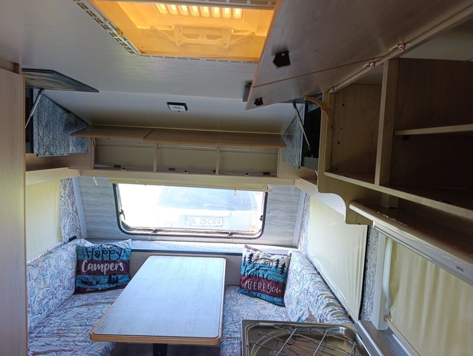 Rulotă knaus, pregătită pentru of camping