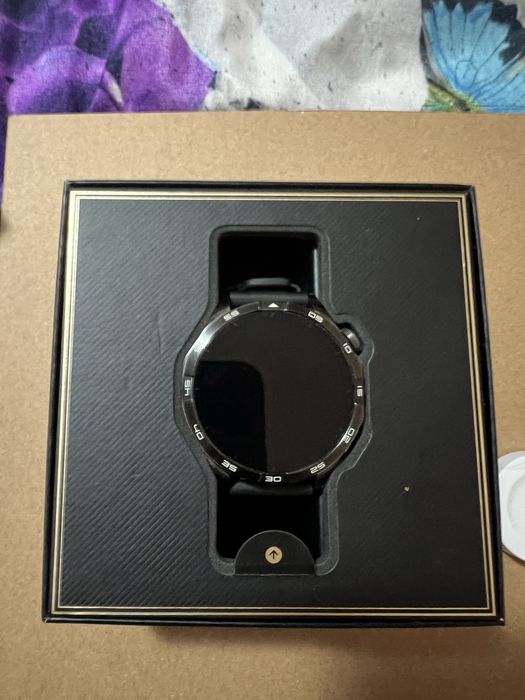 Huawei GT4 Смарт часовник