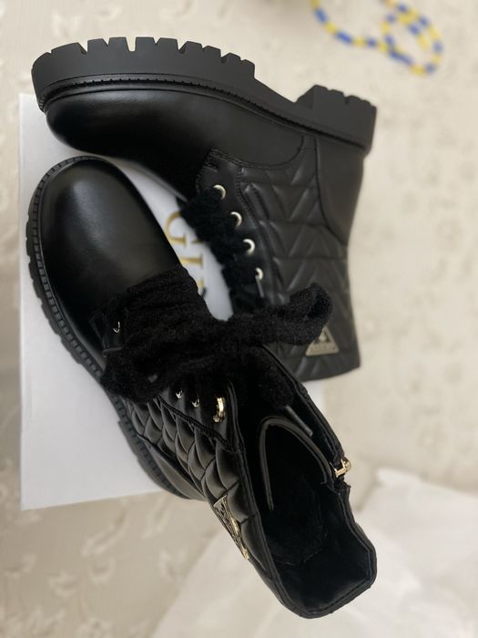 Нови Боти Guess, 36 номер