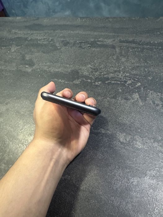 iPhone 8 гарантия