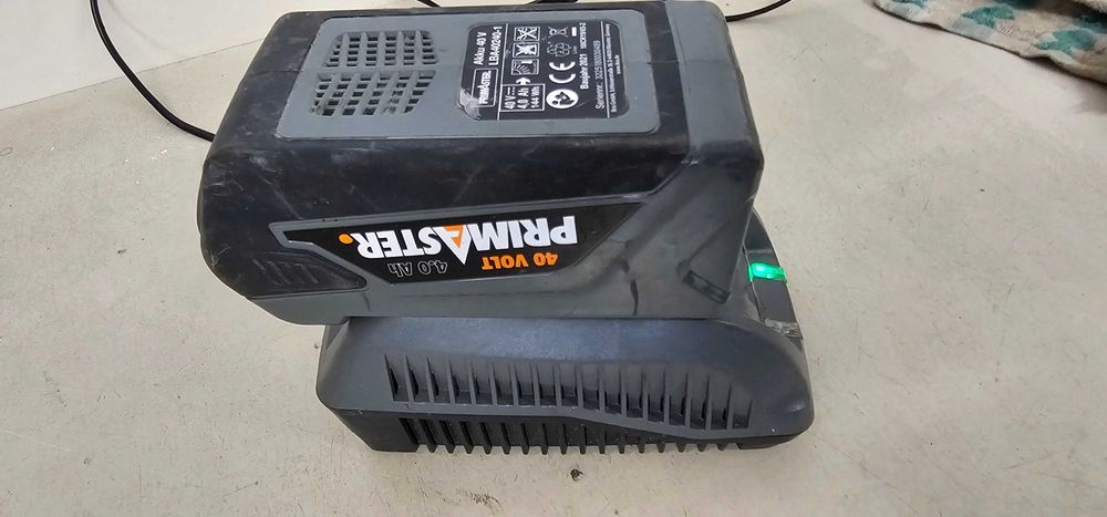 Baterie și încărcător Primaster 40v