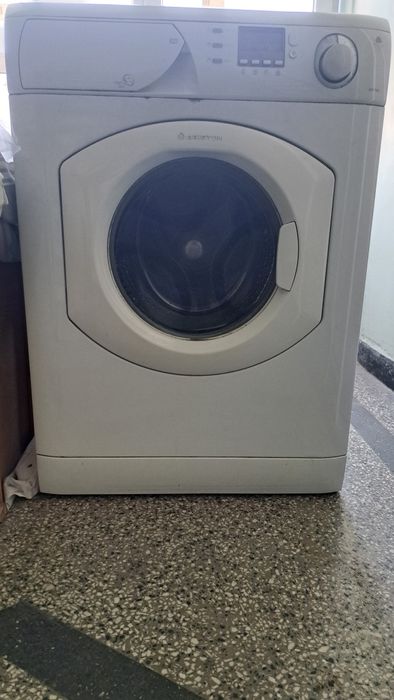 Пералня  Ariston