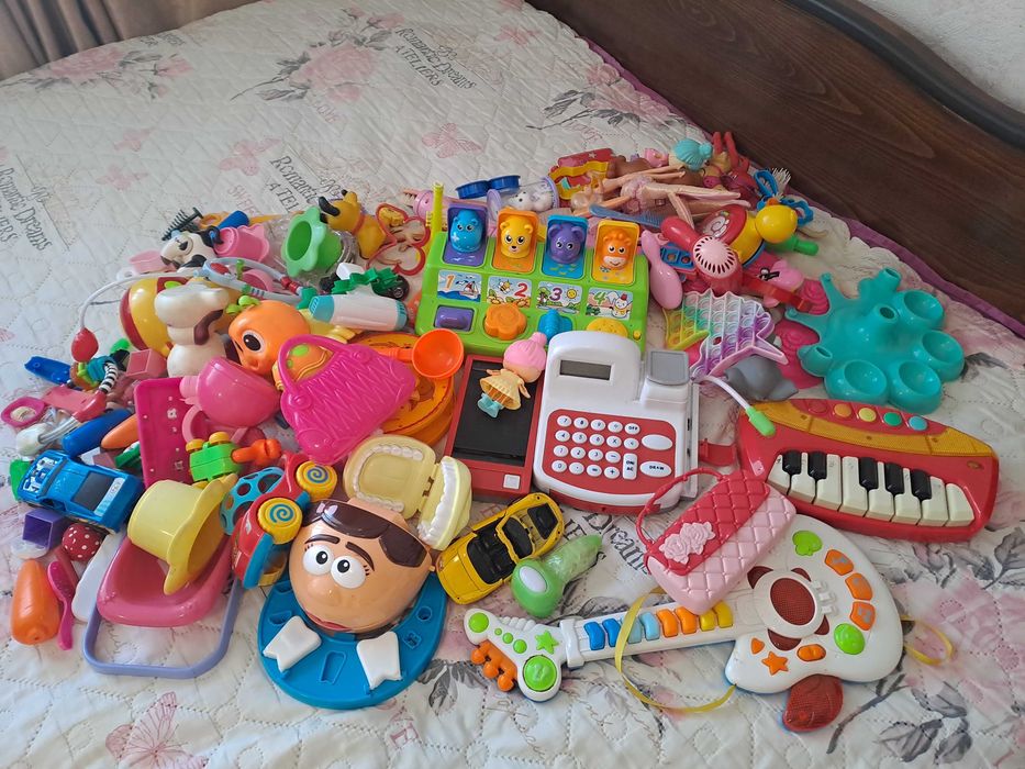 Пластмасови играчки