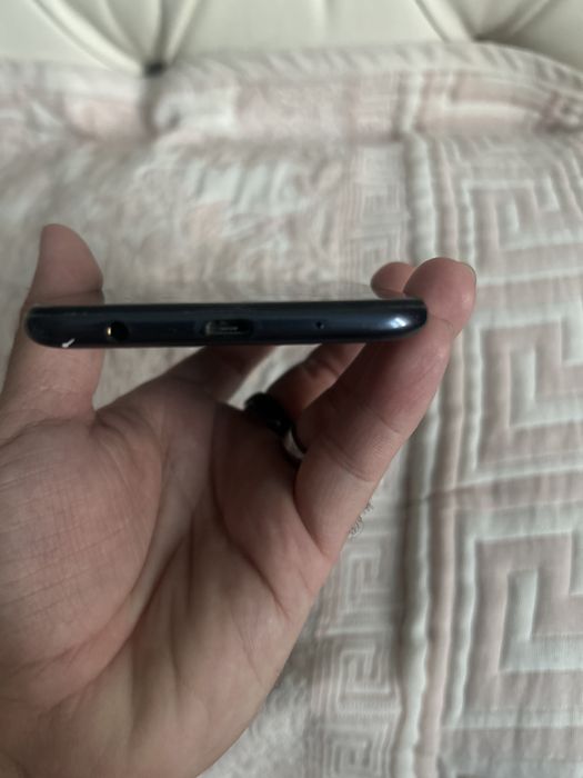 Продам телефон Samsung