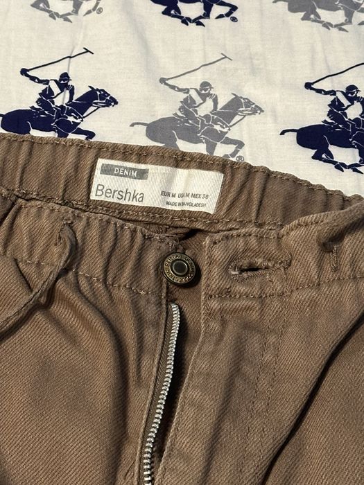 Кафеви дънки Bershka