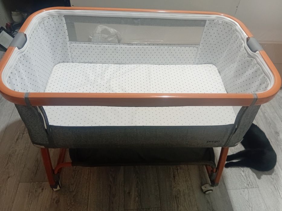 Продам Кровать манеж