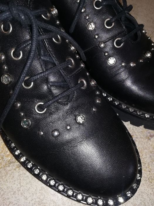 Ефектни обувки ест. кожа 37