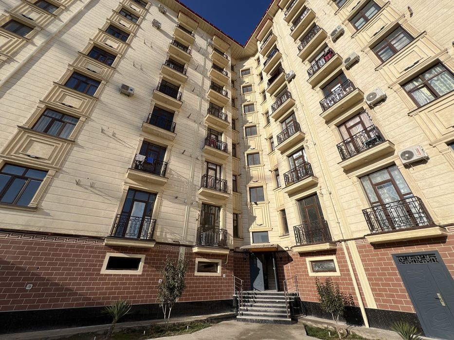 Dom sotiladi. Obod Makondan. 2 xonali. Yangi Dom.