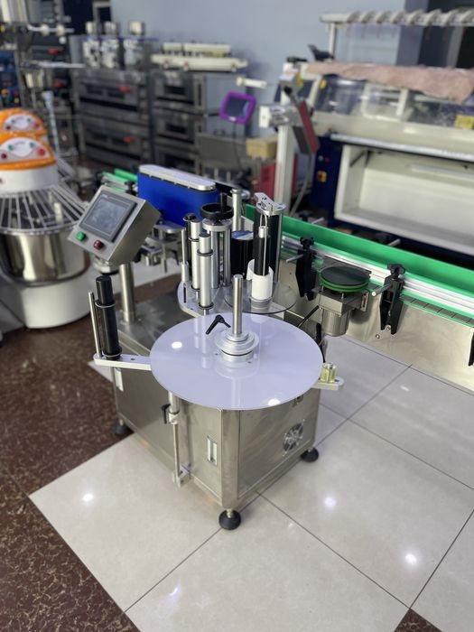 Etiketka uskunasi avtomat - Этикетка апарат автоматическая