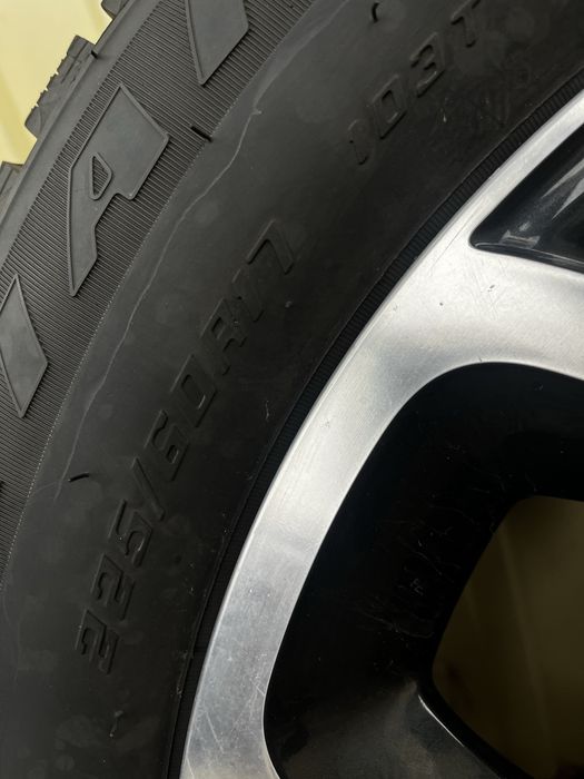 Комлект зимних колес субару