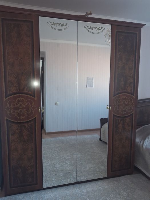 Спальный гарнитур