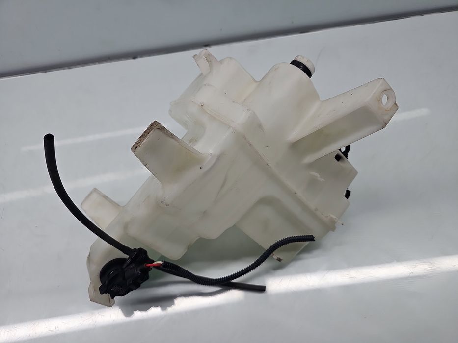 Vas lichid parbriz Toyota Rav 4 IV (ZSA4, ALA4) [Fabr 2013-2018] 06085