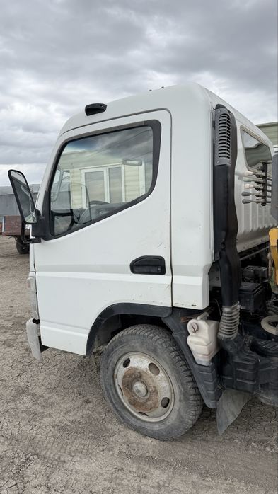 Mitsubishi Fuso Canter 2010