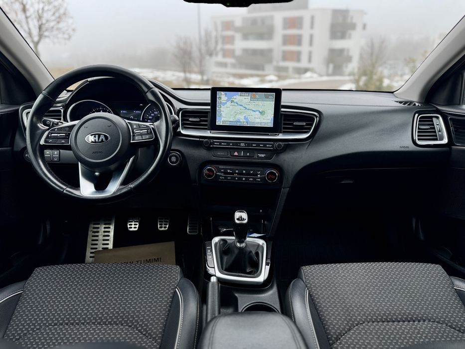 Kia Ceed Facelift 1.4 Benzina 140 CP Full Led Distronic Line Assist