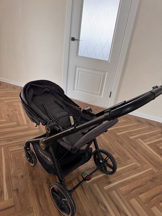 Продам коляску Ining baby