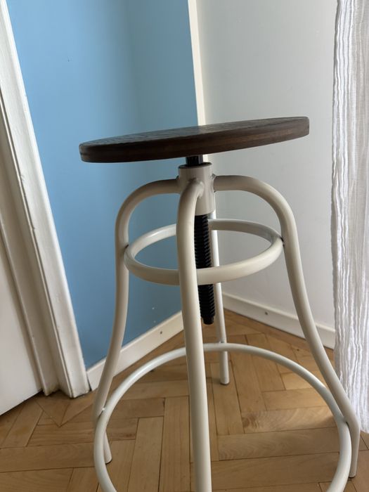 Scaun de bar ajustabil Kave Home