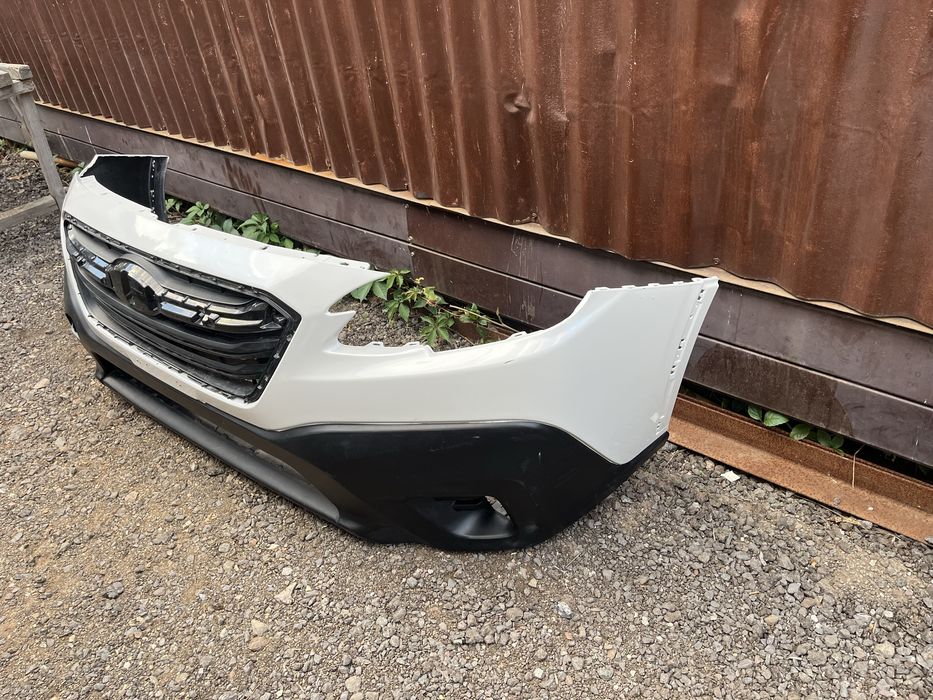 Бампер передний субару