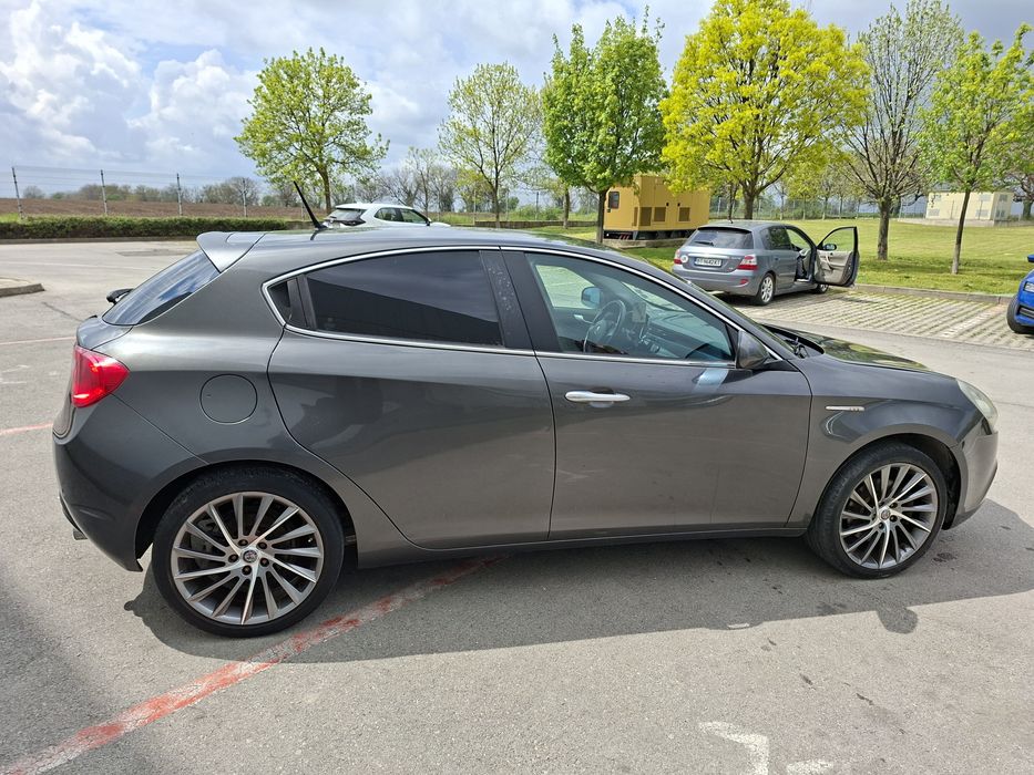 Alfa Romeo Gulietta 2.0-JTDm2 140кс.6 ск.