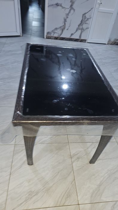 Стол ротанговый и 6 стульев