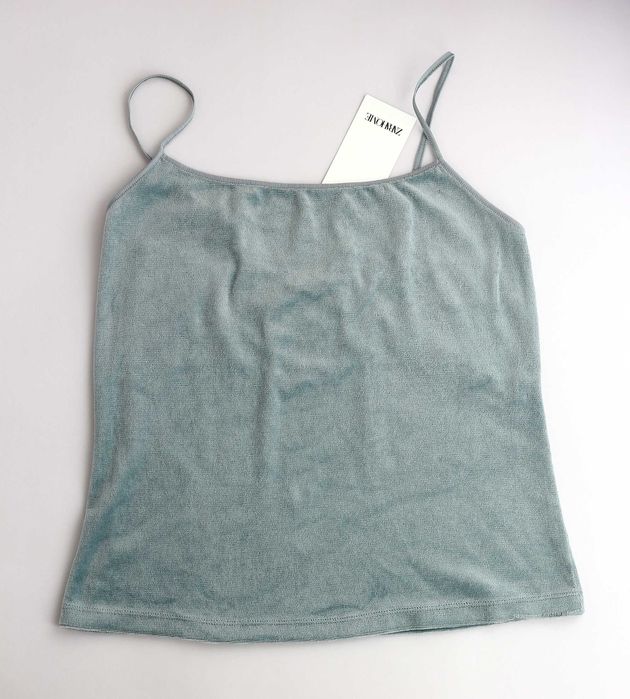 Лот от два чисто нови красива топа на марката ZARA и Zara Home.